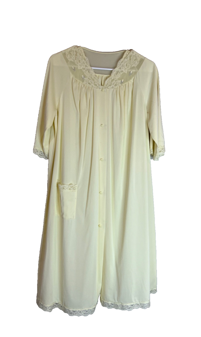 Shadowline Robe Yellow Nylon Button Front Embroidered Lace Pocket Vtg